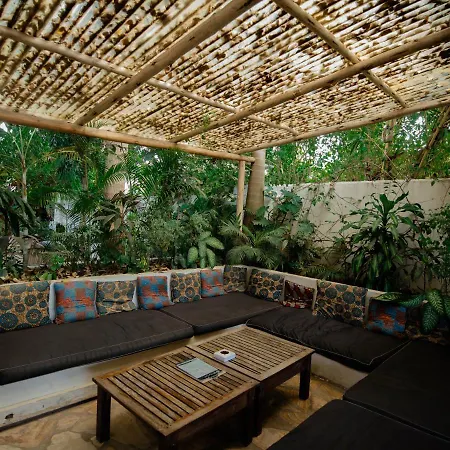 The Slow Leopard Dar es Salaam Exterior photo