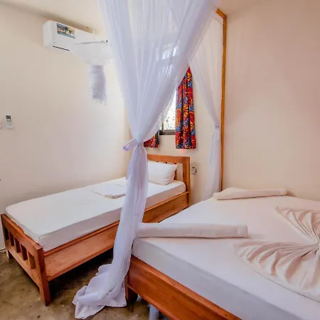 The Slow Leopard Dar es Salaam Exterior photo